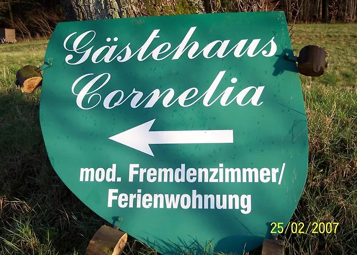 בית הארחה Gaestehaus Cornelia 3*