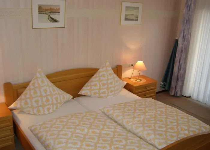 Gaestehaus Cornelia 3* Wildensee